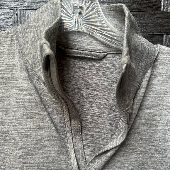 Vuori Halo Essential Half Zip Pullover Sz M - Picture 3 of 5